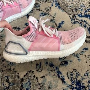 Ultraboost 19 Pink